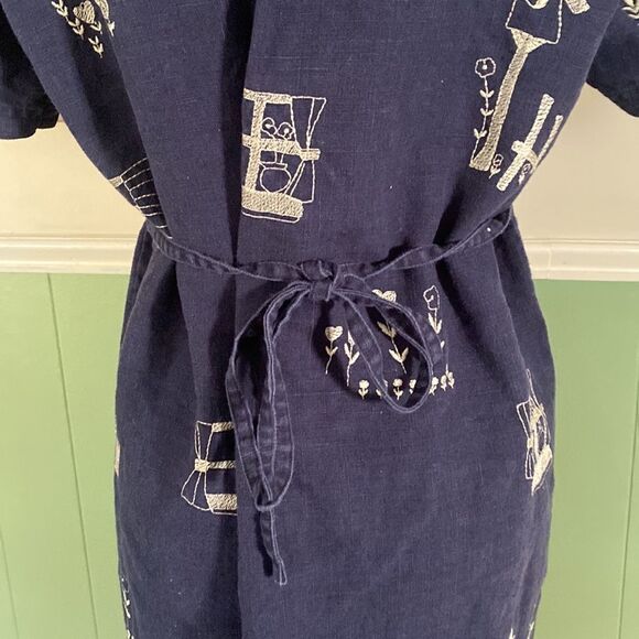 Vintage Garden Embroidered Denim Dress - Picture 4 of 5